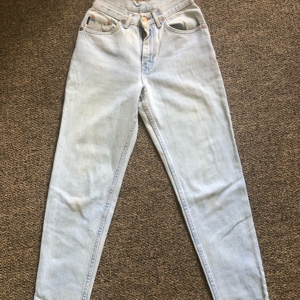 Chic Light Blue High-Rise Tapered Mom Jeans Vintage